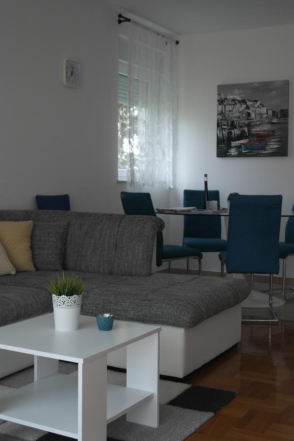 Apartments Laci Crikvenica Exterior photo